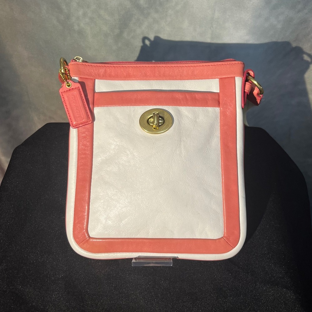 Coach Leather Crossbody Bag Coral White Turnlock Pocket 42643 Messenger Bag